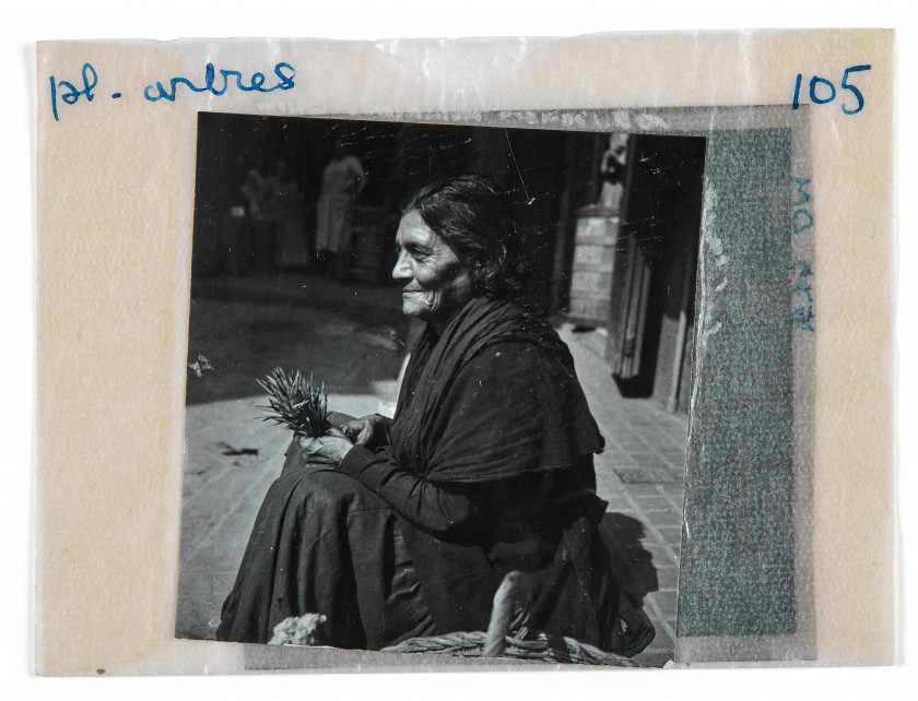 leilão fotos Dora Maar musa Picasso -Jardineira do mercado - Barcelona, ​​​​1933