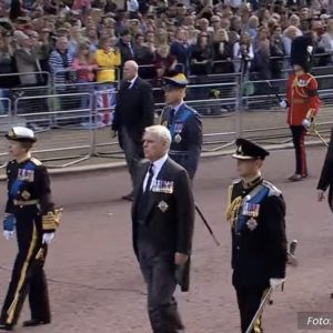 Londres cortejo fúnebre Rainha Elizabeth família real