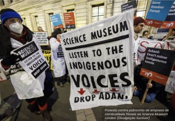 Ativistas museu campanha