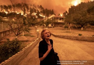 Mudança climática prêmio de fotografia Grécia incêndio florestal