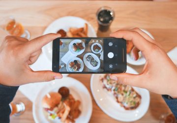 Rede social smartohone fotografia comida mercado influenciadores digitais