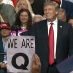 ‘Racha’ no QAnon: recusa de Trump em liberar arquivos do caso Epstein divide seguidores do movimento