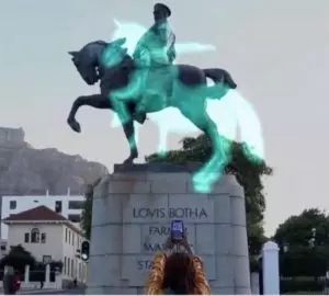 estátua homem montado cavalo realidade aumentada Seen.tv