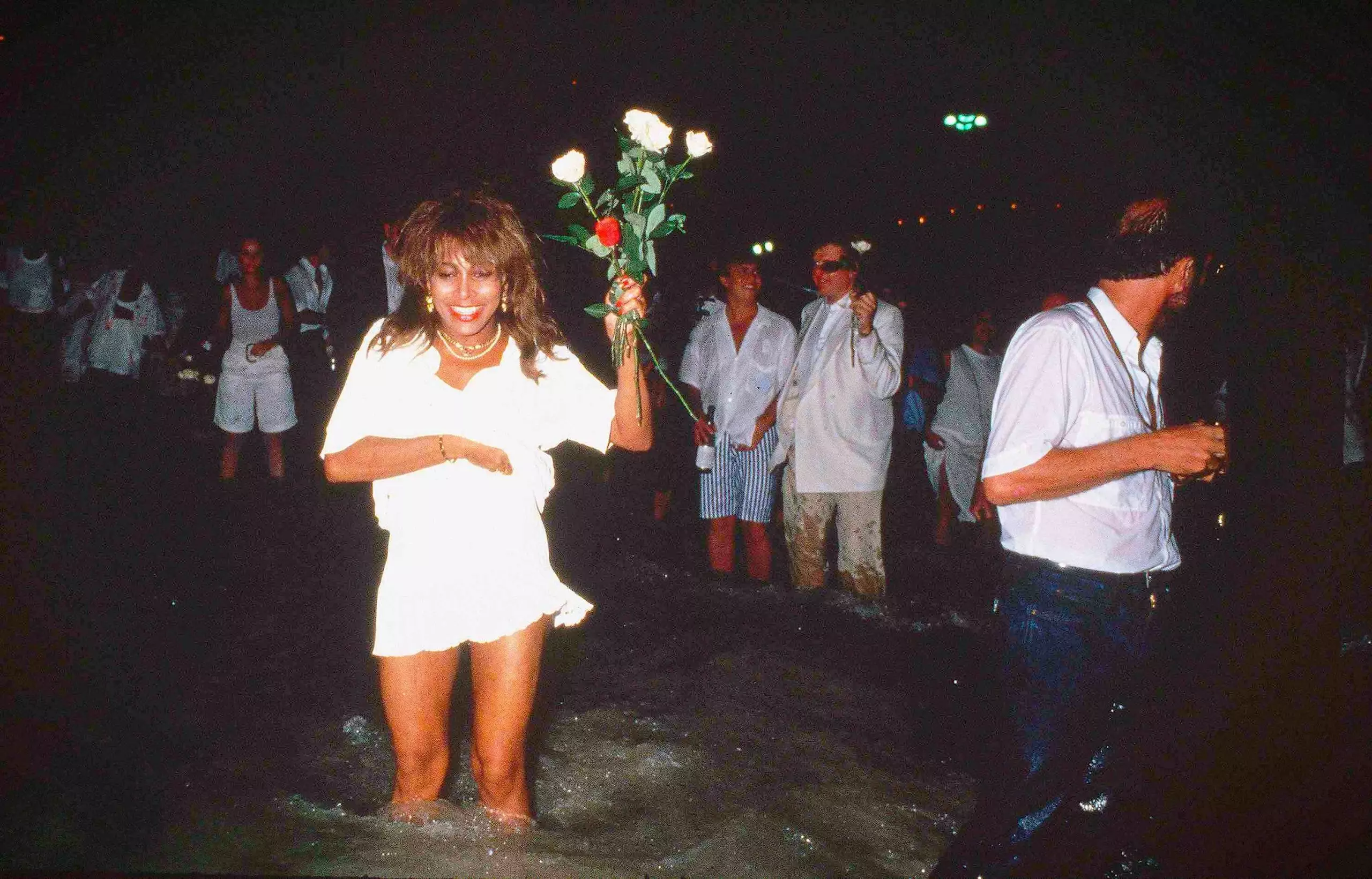 Tina Turner no mar, no reveillon do Rio de Janeiro em 1988