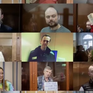 Presos políticos homenageados por movimento de protesto no Dia da Rússia
