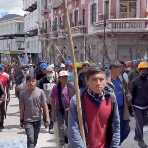 Jornalistas agredidos protestos Equador