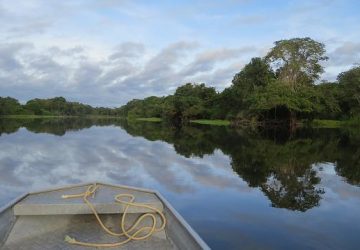 Jornalistas ambientais cobertura Amazônia e mudanças climáticas Cúpula no Equador El Puyo