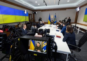 Volodymyr Zelensky, Ucrânia, guerra, desinteresse por notícias, pesquisa Instituto Reuters