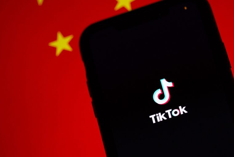 TikTok, controlado pela empresa chinesa ByteDance
