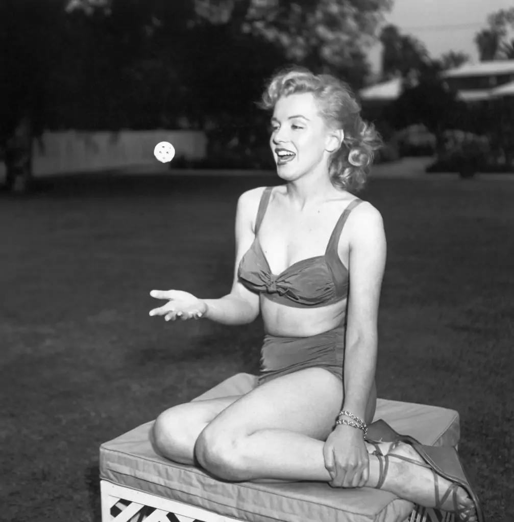 Fotos raras e lindas mostram a gravidez secreta de Marilyn Monroe