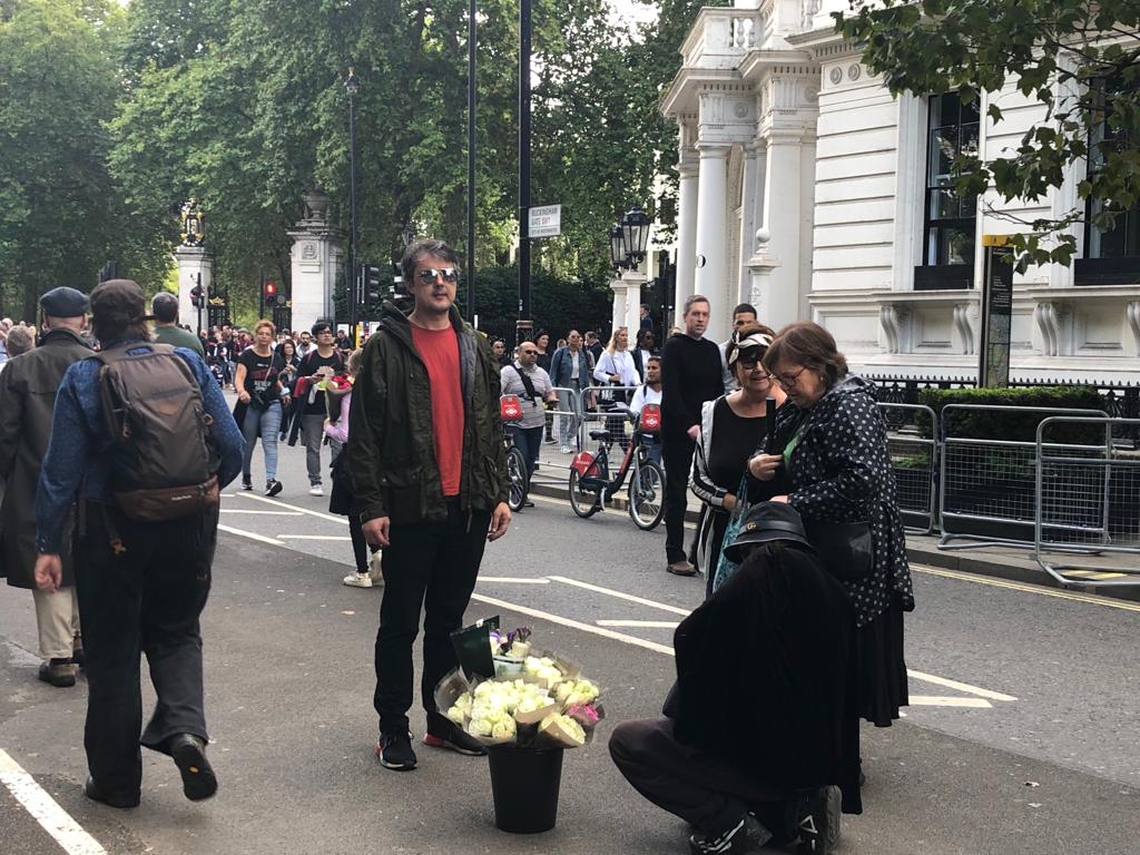 Queen Elizabeth's funeral blooms in London