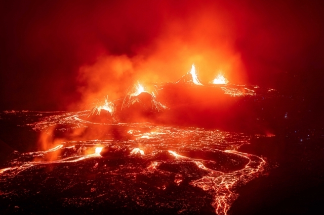 erupção vulcão prêmio de fotografia concurso de fotografia Siena Photo Awards fotografia de natureza Islândia