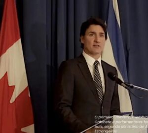 Justin Trudeau, primeiro-ministro do Canadá, foi alvo de rede de spam associada à China