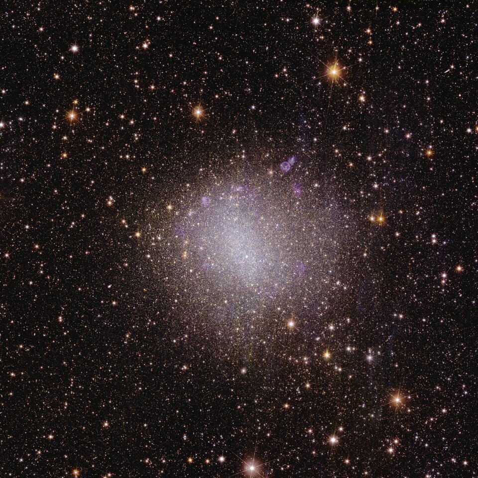 Galáxia Irregular NGC 6822 em imagem capturada pelo supertelescópio europeu Euclid