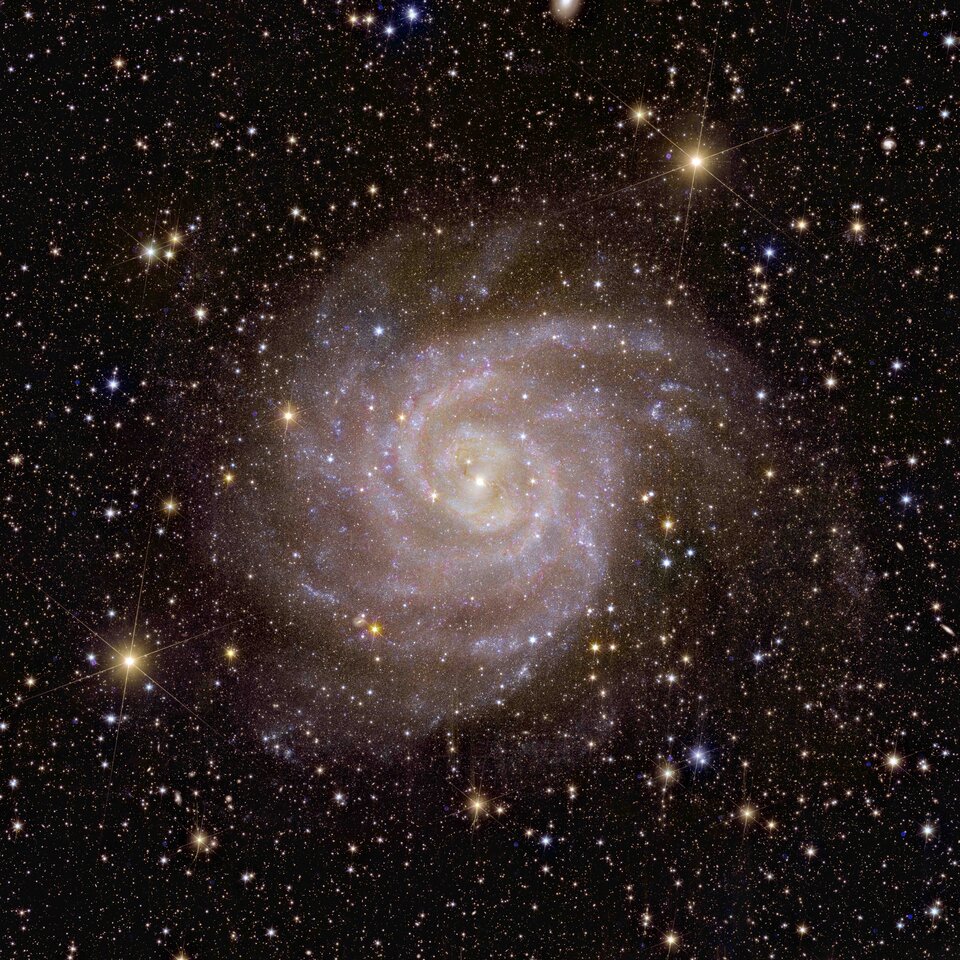 Galáxias Espiral IC 342 foto do telescópio europeu Euclid 