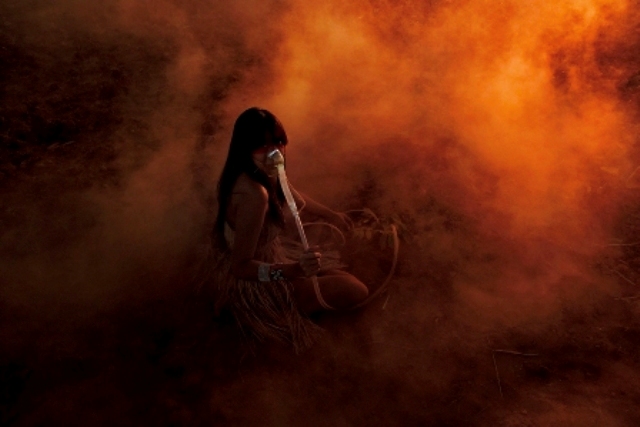 mulher com máscara de oxigênio prêmio fotografia concurso de fotografia ND Awards Amazônia