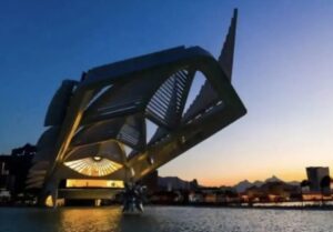 Museu do Amanhã ao entardecer no Rio de Janeiro, imagem vencedora do concurso de fotos de monumentos etapa Brasil