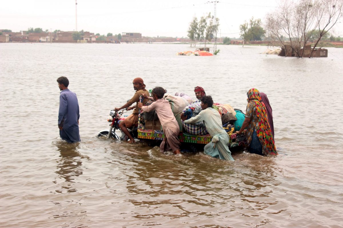 Fotografia mudança climática enchente no Paquistão
