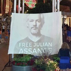 Julian Assange jornalista preso 2022