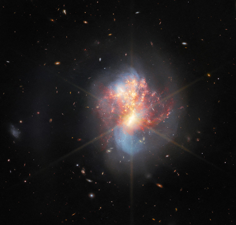 telescópio James Webb galáxias em fusão