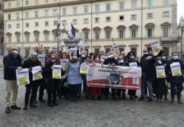 Jornalistas protestam em Roma contra Lei da Mordaça aprovada na Câmara da Itália