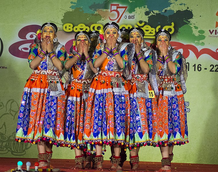 grupo de dança Kerala ìndia