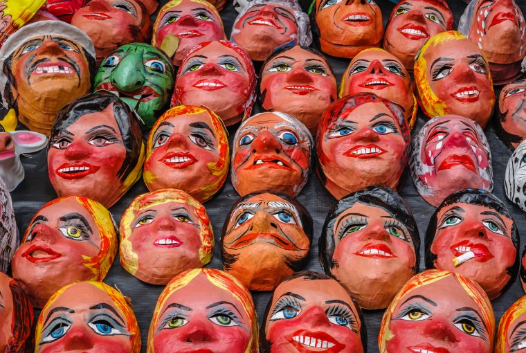 Máscaras mulheres América Latina representação de gênero