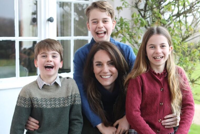 Kate Middleton e filhos em Windsor, primeira foto da princesa de Gales após cirurgia