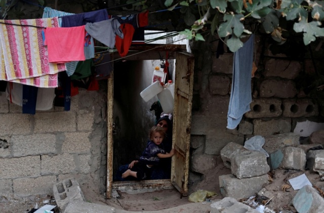 menino na porta de casa fotos de guerra palestina concurso de fotografa Sony Awards