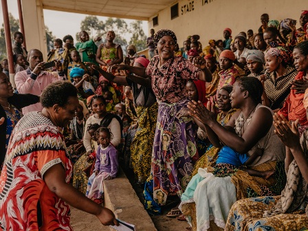 reunião ativista paz Congo fotos de guerra concurso fotografia Sony Awards