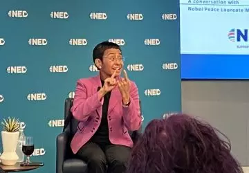 Jornalista filipina Maria Ressa tornou-se símbolo do assédio judicial, prática adotada por governos, empresas e indivíduos para tentar silenciar a imprensa por meio de processos longos e caros, que podem render multas pesadas e penas de prisão