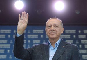 Recep Tayyip Erdogan, reeleito presidente da Turquia, é criticado por violações da liberdade de imprensa