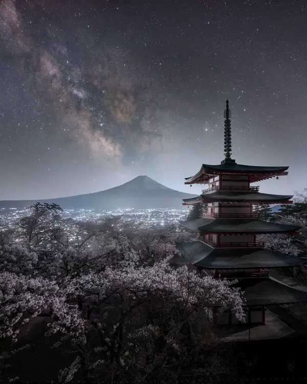 Foto da Via Láctea e Monte Fuji, Japão é uma das melhores imagens do Fotógrafo do Ano da Via Láctea 2023