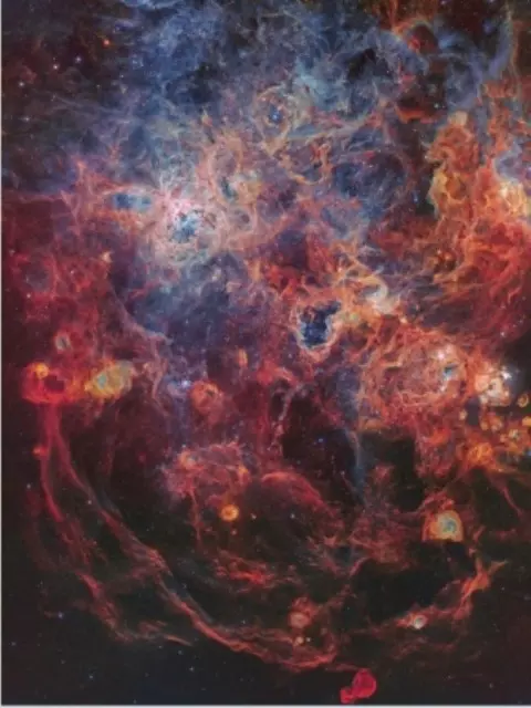 Foto de nebulosa da Tarântula na Austrália é uma das finalistas do prêmio de fotografia astronômica do Observatório de Greenwich Londres