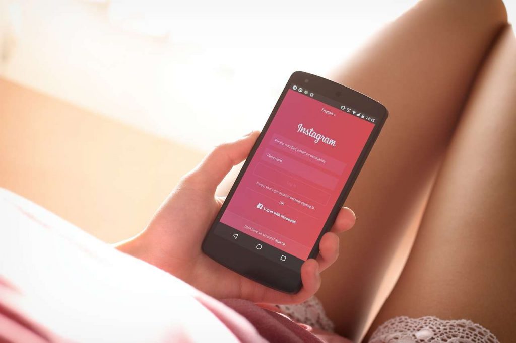 Instagram é alvo de relatório de Stanford apontando proliferação de redes de pornografia infantil favorecida por algoritmos