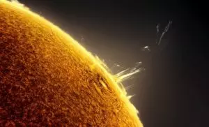 Foto de uma explosão solar é uma das finalistas do prêmio de fotografia astronômica do Observatório de Greenwich Londres