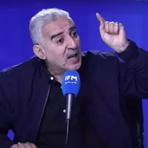 Jornalista preso na Tunísia por insulto ao presidente pode pegar cinco anos de prisão