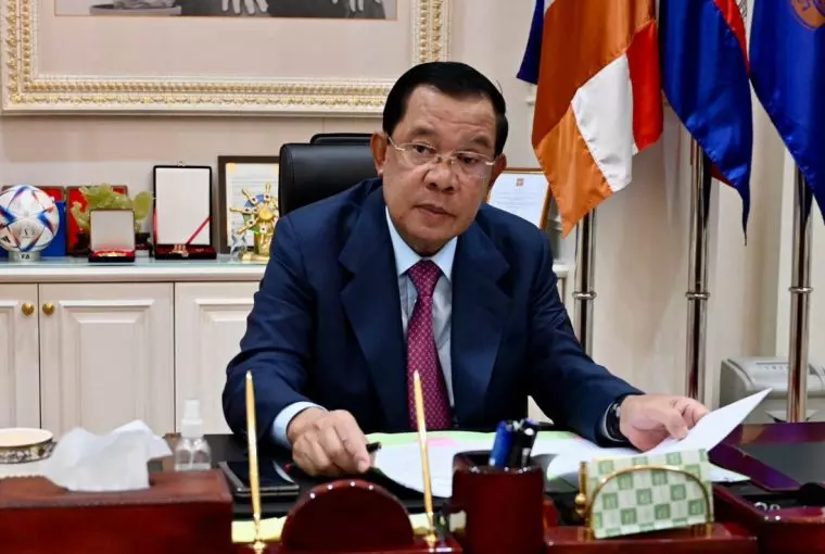 Hun Sen, primeiro-ministro do Camboja, aumentou a repressão sobre a imprensa às vésperas das eleições gerais