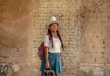 foto de menina com skate e som é uma das premiadas no prêmio de fotografia World Report Award Bolícia