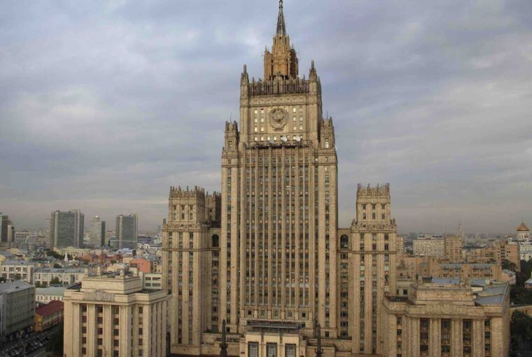 Ministério das Relações Exteriores da Rússia publicou nova lista de sanções incluindo autoridades e jornalistas britânicos