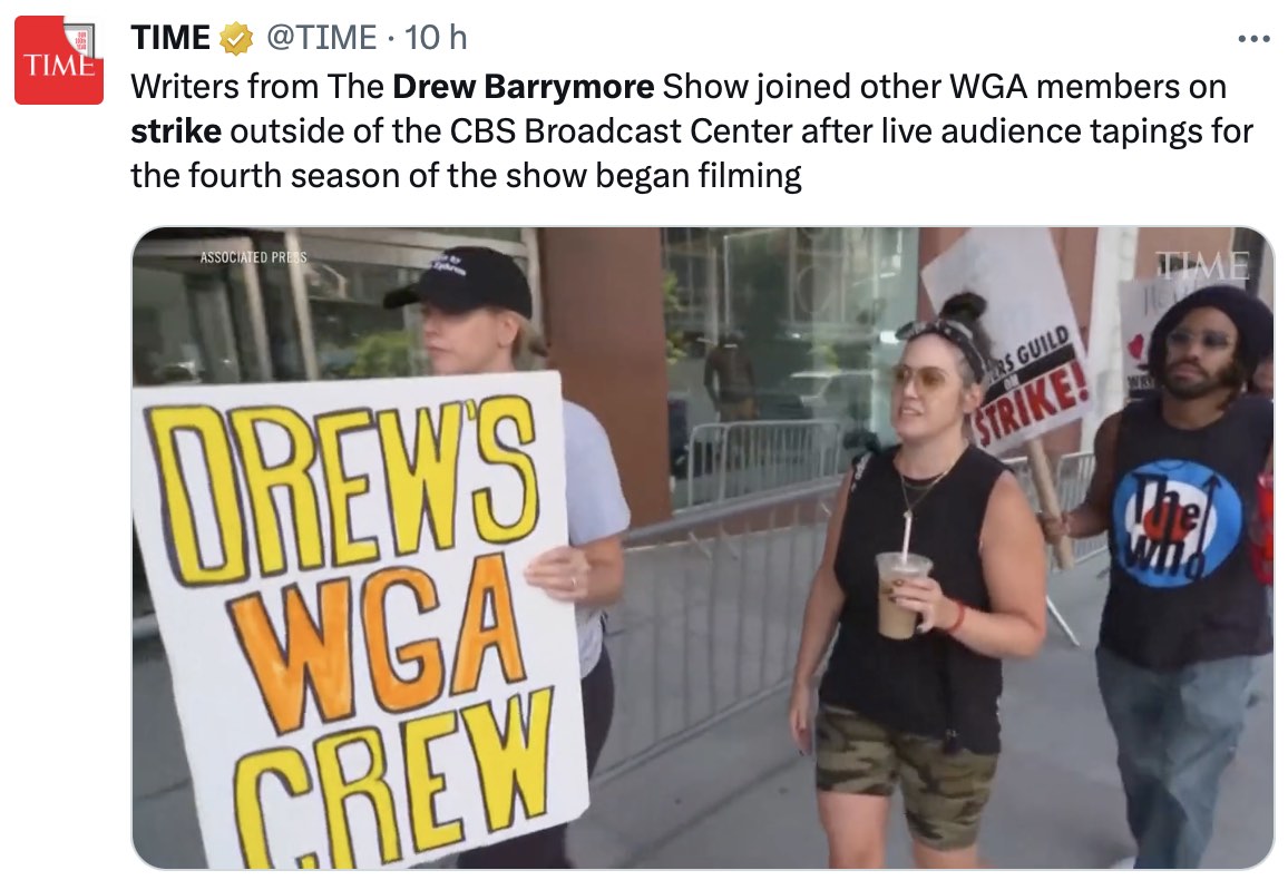 Manifestantes protestam contra atriz Drew Barrymore por volta de show durante a greve de Hollywood 