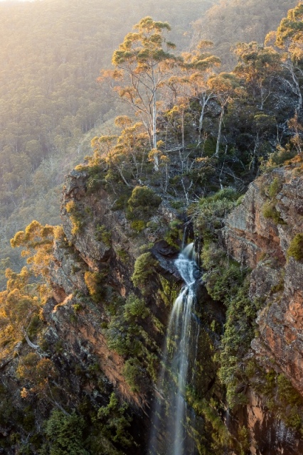 Cachoeira de Piemans Creek do Parque Nacional Alpino de Victoria, Austrália. A foto foi premiada no NLP 2023