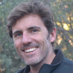 Matt McDonald, professor associado de Relações Internacionais da Universidade de Queensland escreveu artigo sobre o Fundo de Perdas e Danos aprovado durante a COP28