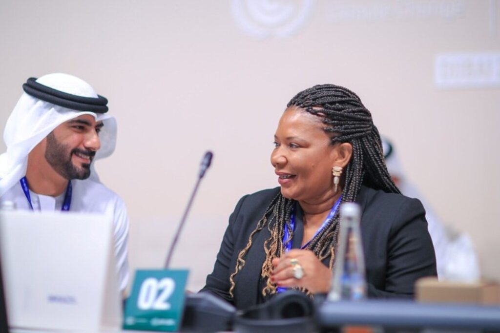 Ministro da Cultura e Juventude dos Emirados Árabes, xeique Salem bin Khalid Al Qassimi e Ministra da Cultura Margareth Menezes na reunião do Diálogo Ministerial sobre Ação Climática baseada na Cultura a COP28, Dubai