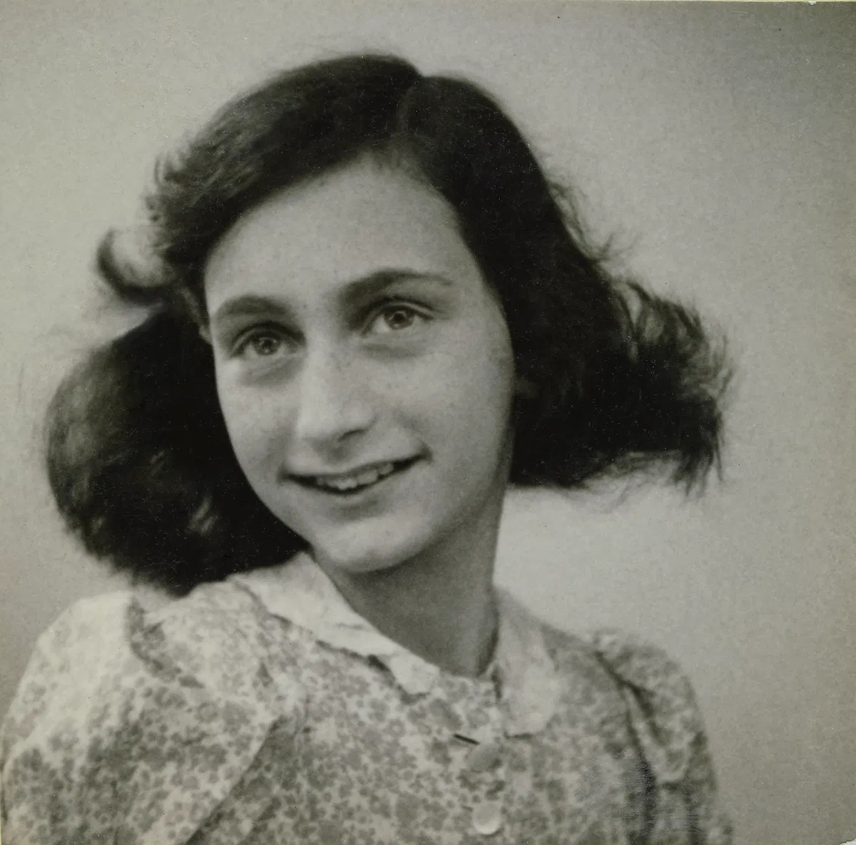 Última foto conhecida de Anne Frank, autora do diário sobre o Holocausto 