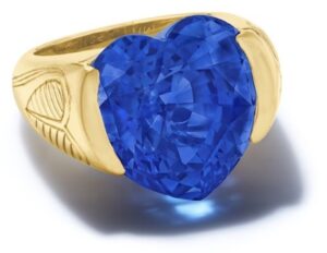 anel com safira em formato de coração leilão Elton John