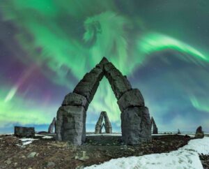 Aurora boreal na Islândia, foto do céu finalista do prêmio do Observatório de Grenwich