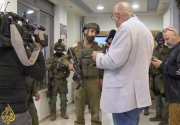 Soldados de Israel em operação que determinou fechamento da Al Jazeera na Cisjordãnia