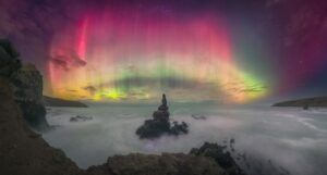 O vencedor da categoria Aurora do concurso Fotógrafo Astronômico do Ano foi a imagem capturada durante a tempestade G5, o nível mais extremo de tempestade geomagnética