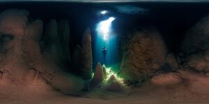 Mergulhador em uma caverna em Bonito, MS. A imagem foi premiada no concurso de fotos panorâmicas